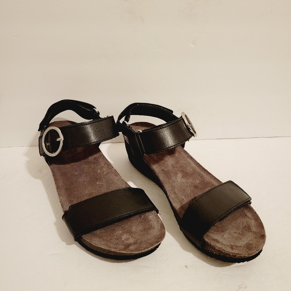 NEW MUNRO Women's Wedge Black Leather Sandals Size 8
